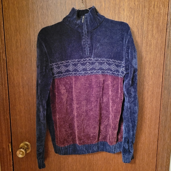 Warm sweater with zip-up turtle neck - Picture 4 of 5